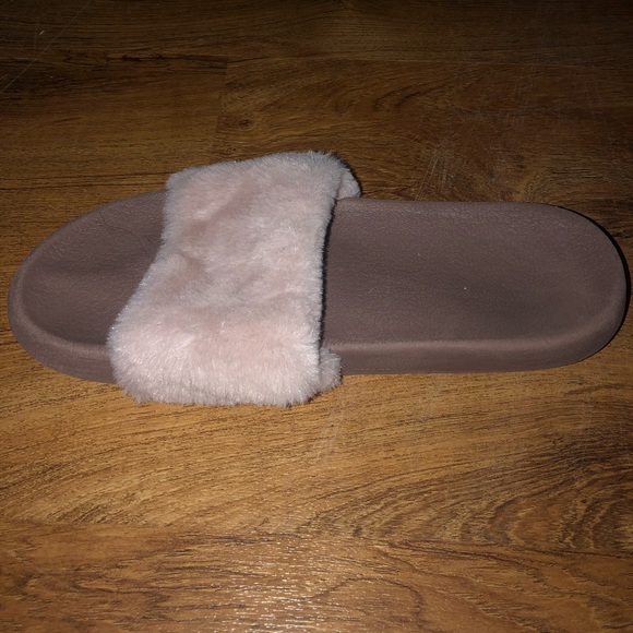 Fuzzy slides - Picture 2 of 2